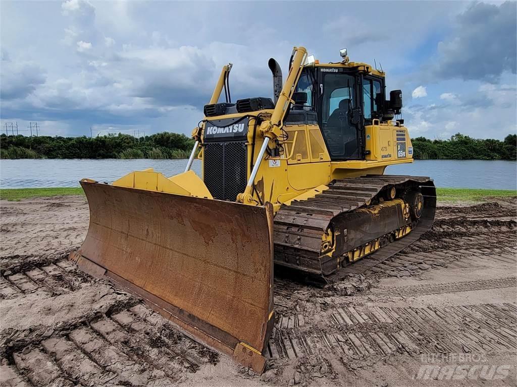 Komatsu D65PX-18 Crawler dozers