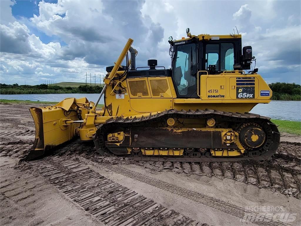 Komatsu D65PX-18 Crawler dozers