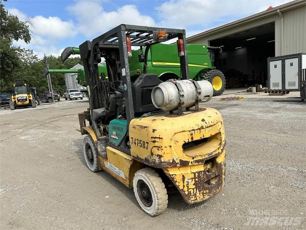 Komatsu FG25T-14 Misc Forklifts