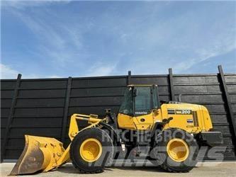 Komatsu WA200-8 Wheel Loaders