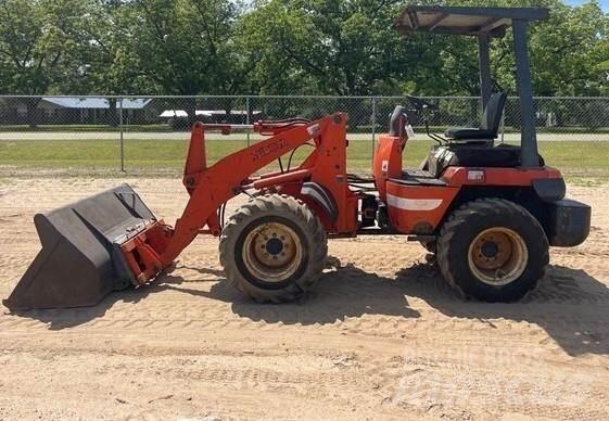 Kubota R520 Wheel Loaders