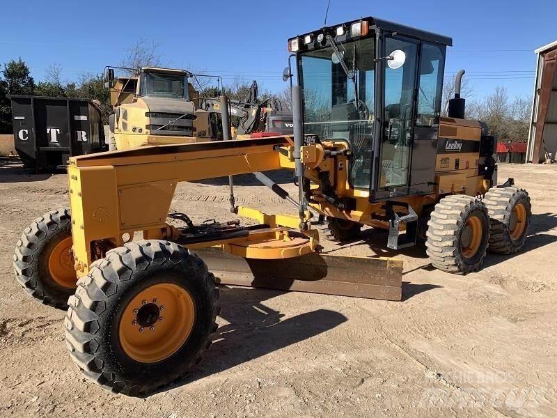 LeeBoy 695 Motor Graders