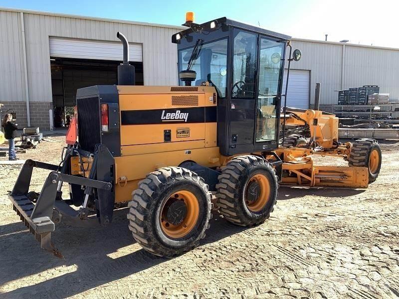 LeeBoy 695 Motor Graders