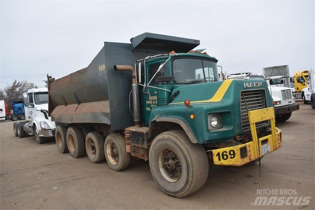 Mack DM688 Dump Trucks