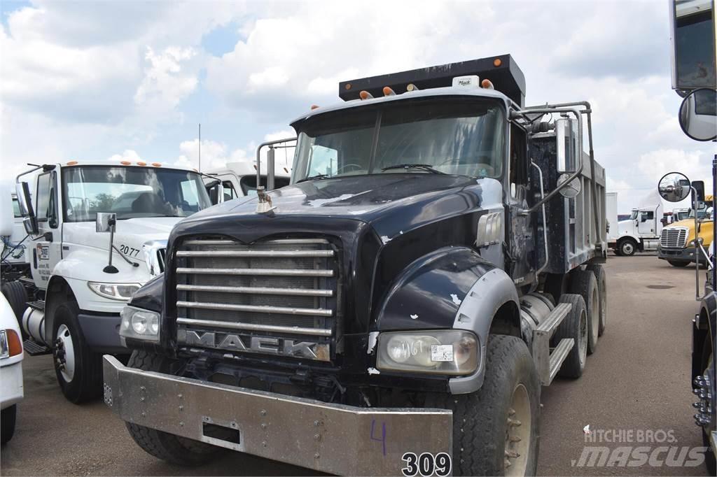 Mack GRANITE GU713 Dump Trucks