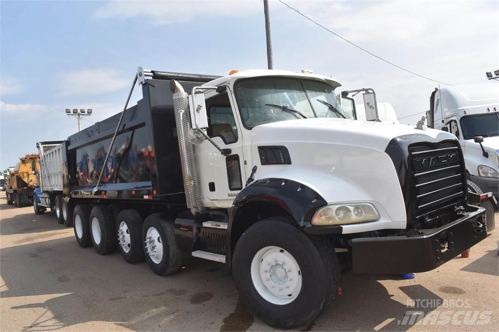 Mack GRANITE GU813 Dump Trucks