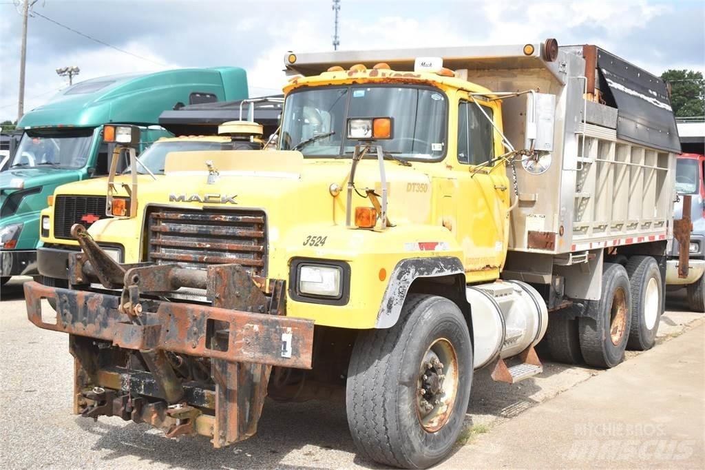 Mack RD688S Dump Trucks