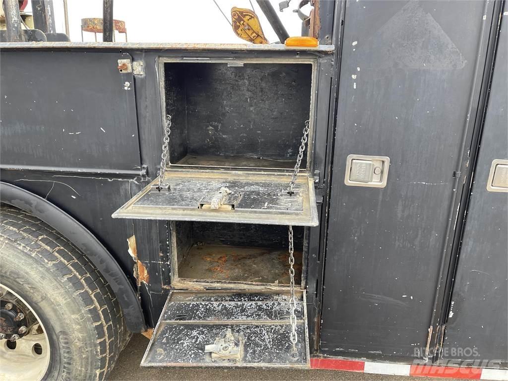 Mack VISION CX612 Work Trucks / Municipal