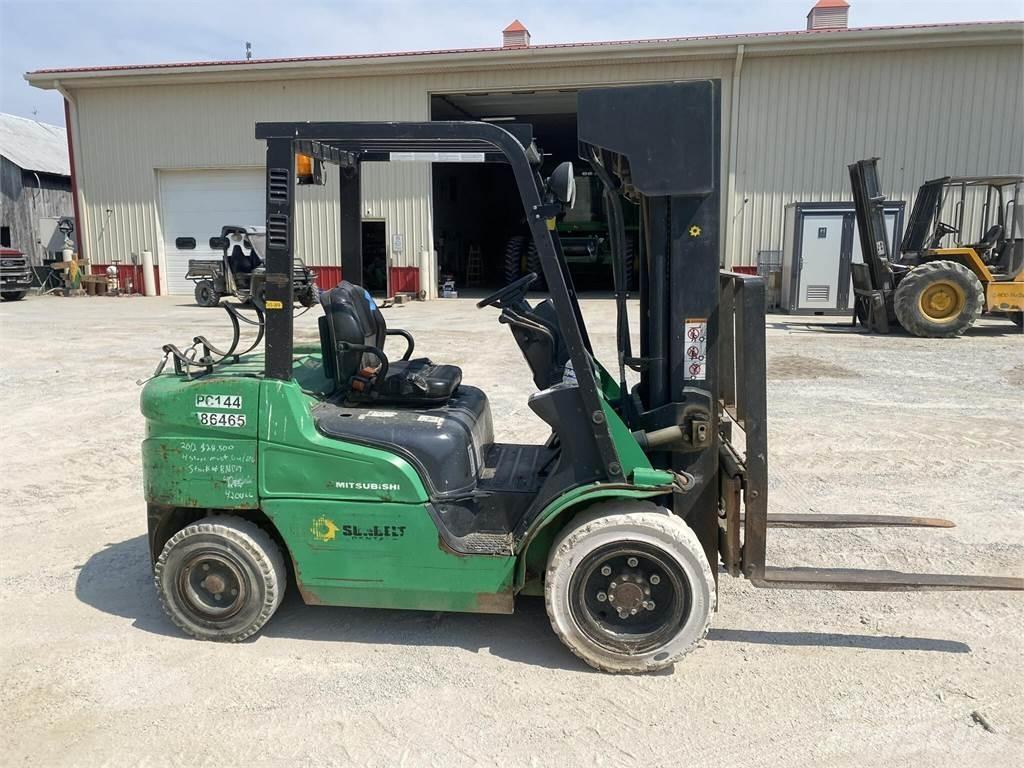 Mitsubishi FG30N Misc Forklifts
