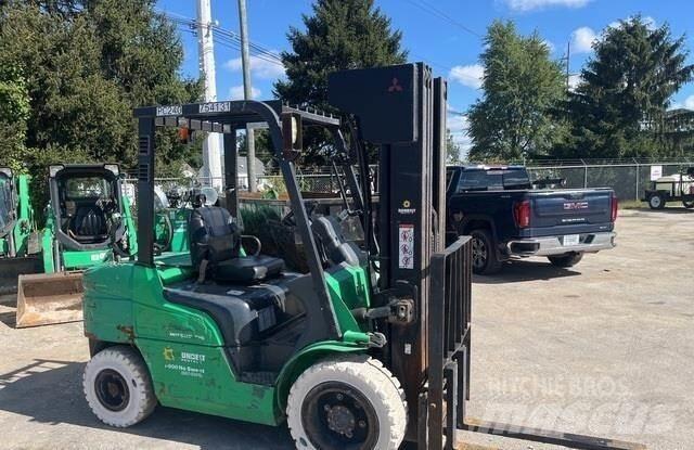 Mitsubishi FG30N Misc Forklifts