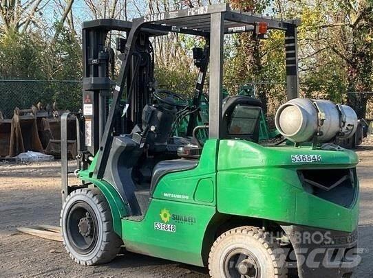 Mitsubishi FG30N Misc Forklifts