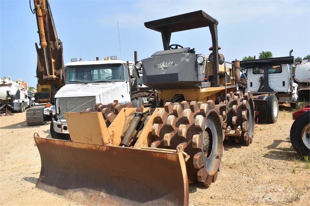 Müller TC18 Landfill compactors