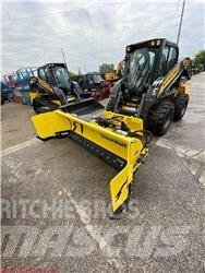 New Holland L328 Skid Steer Loaders