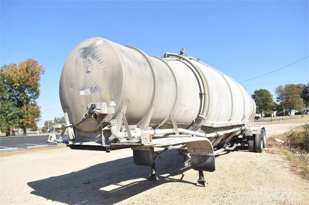  PENSKE Tank Trailers