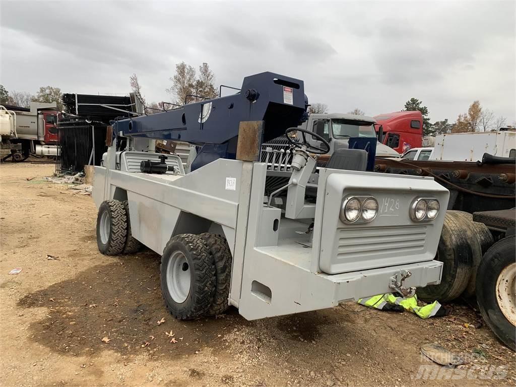  RO STINGER MC5A Rough Terrain Cranes