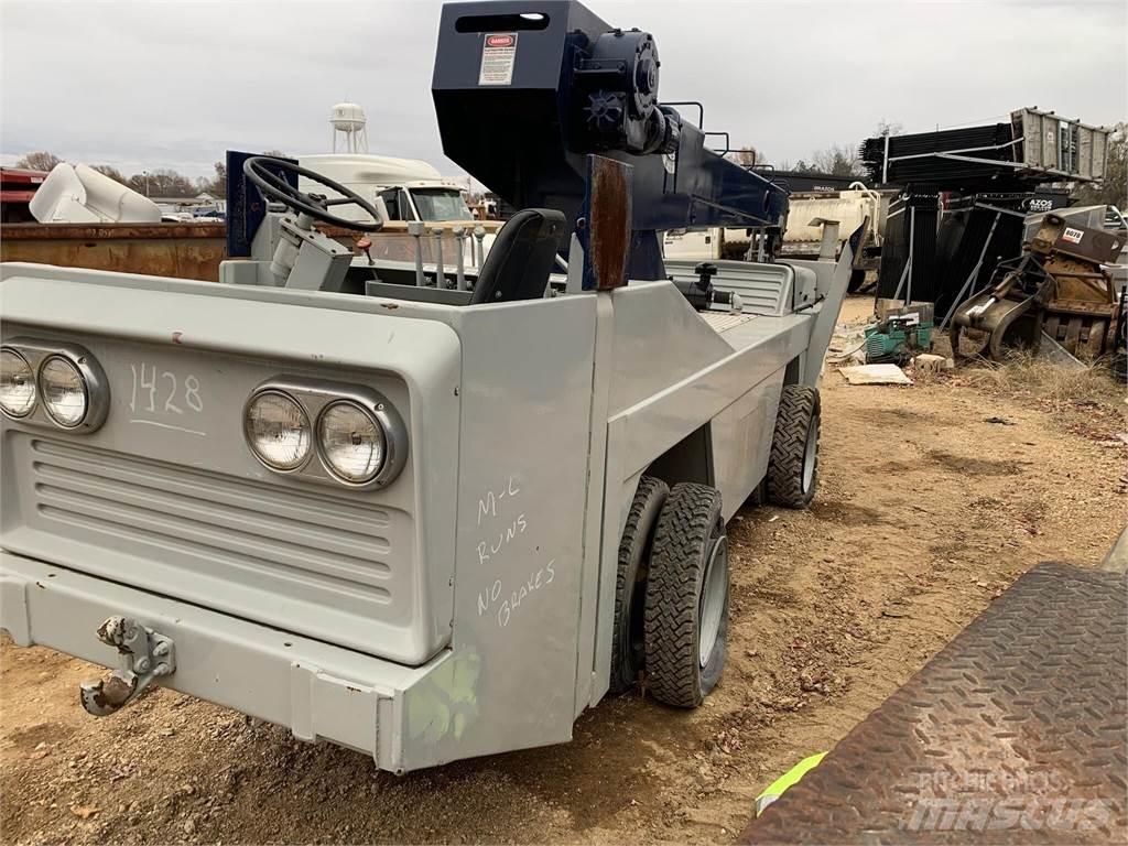  RO STINGER MC5A Rough Terrain Cranes