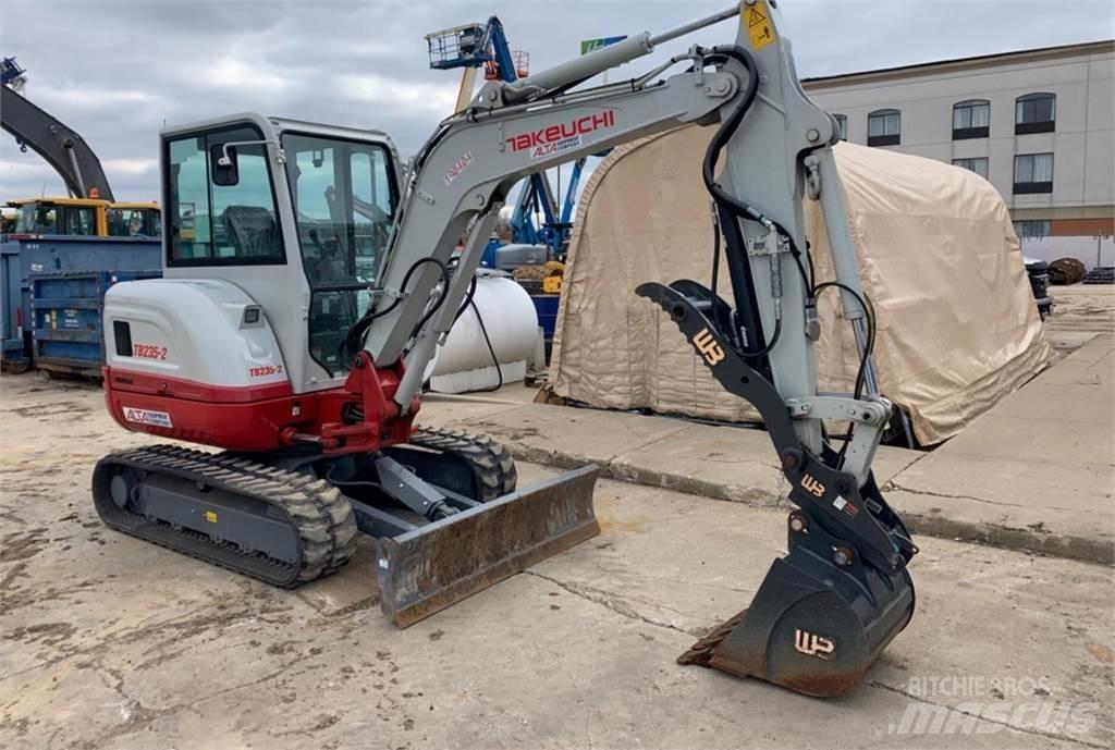 Takeuchi TB235-2 Mini Excavators <7t (Mini Diggers)