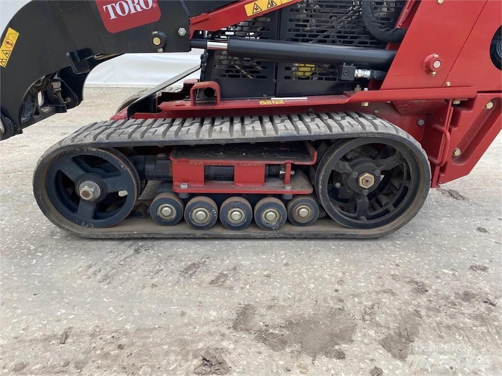 Toro DINGO TX427W Skid Steer Loaders