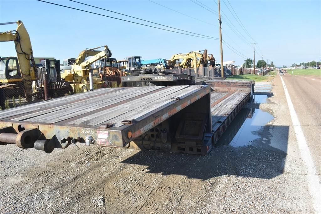 Trail King  Lowboy trailer