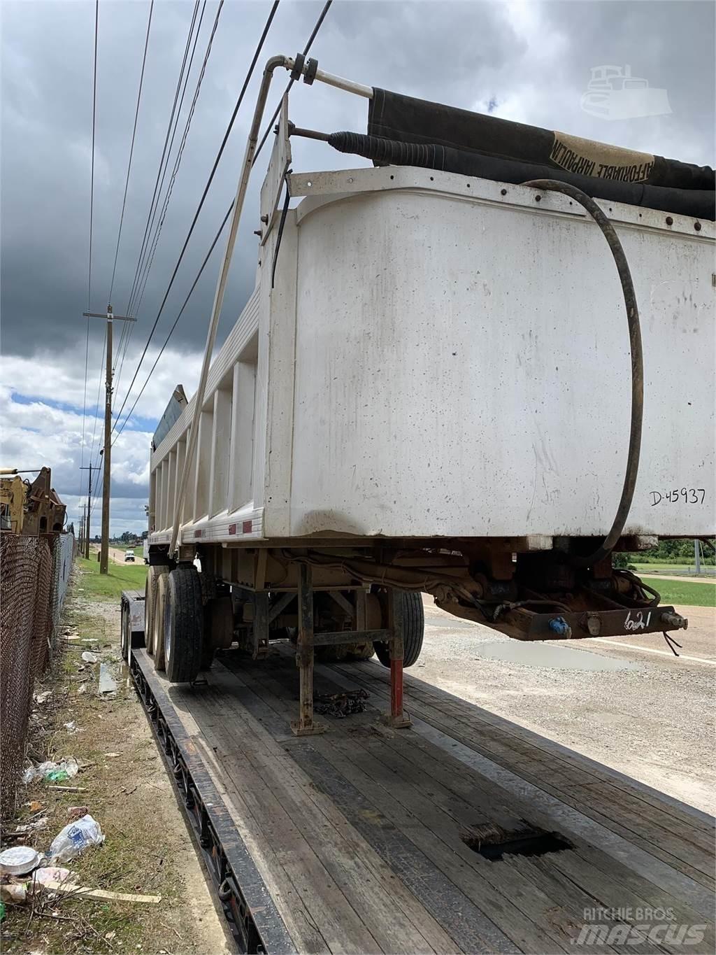 Travis  Dump Trailers