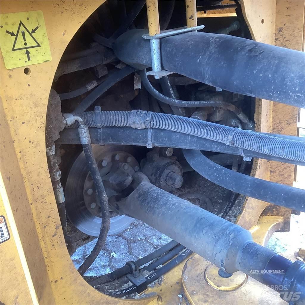 Volvo L90H Wheel Loaders