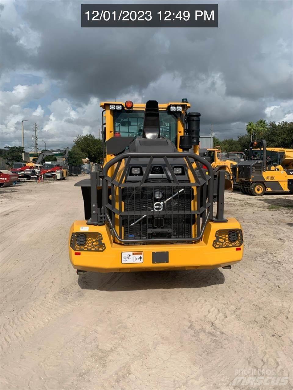 Volvo L90H Wheel Loaders