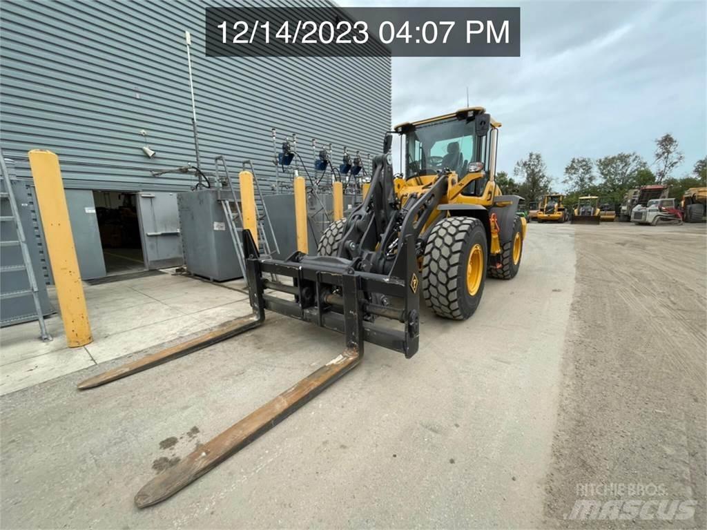 Volvo L90H Wheel Loaders