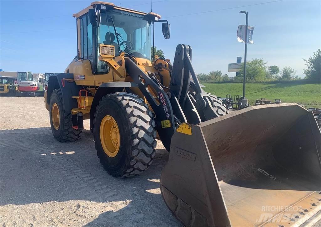 Volvo L90H Wheel Loaders
