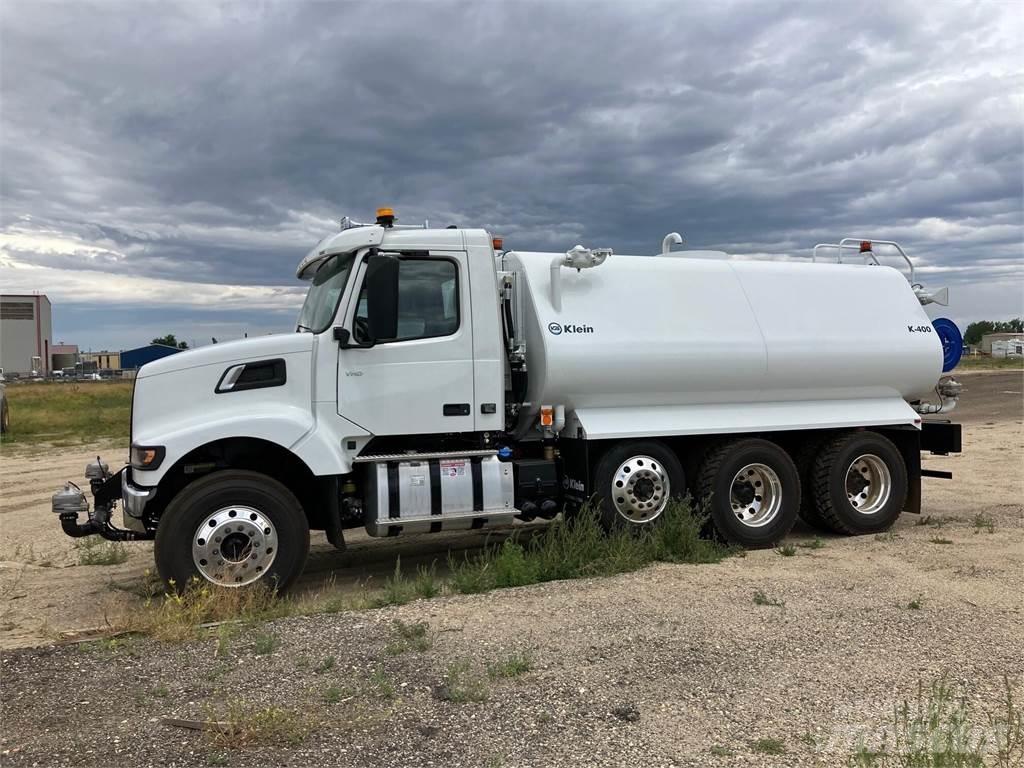 Volvo VHD84F300 Tank Trucks