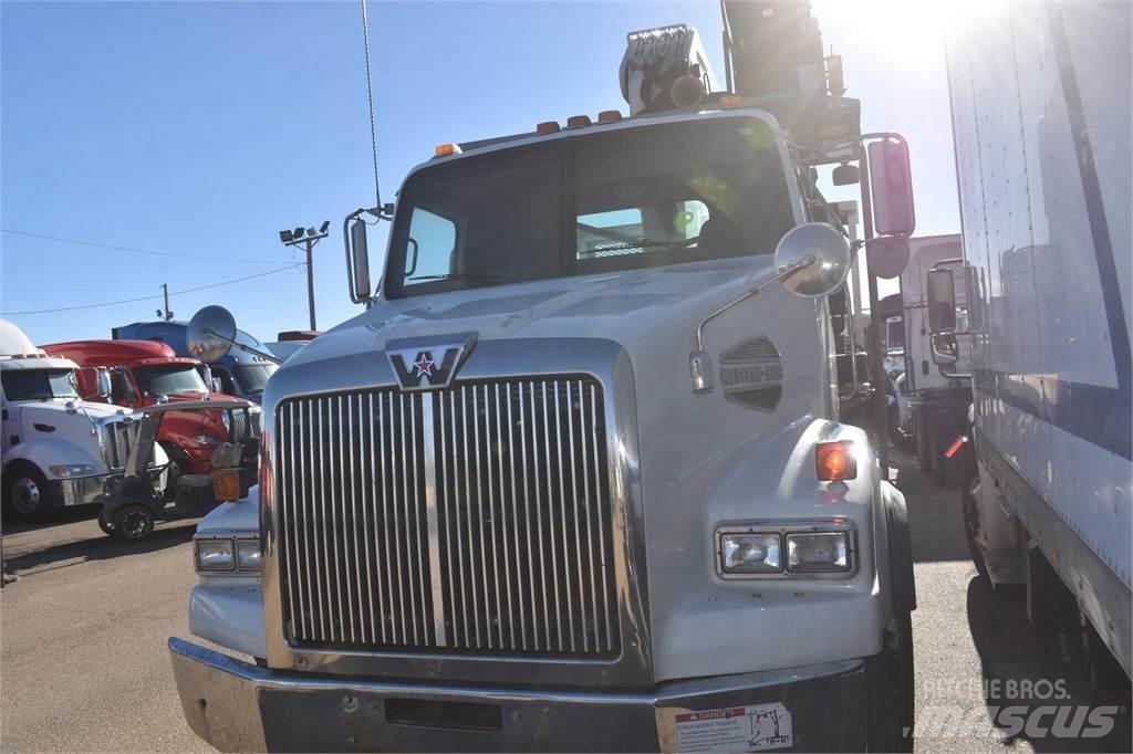 Western Star 4900 Boom / Crane / Bucket Trucks