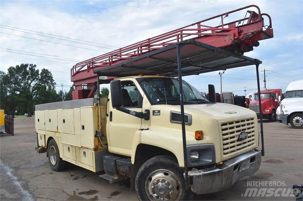  WILKIE 60 Boom / Crane / Bucket Trucks