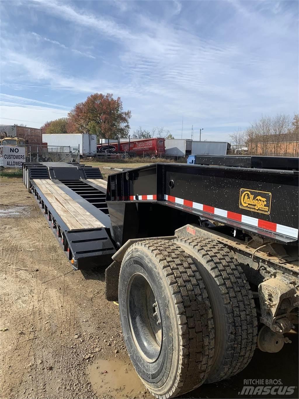 Witzco CHALLENGER Lowboy Trailers