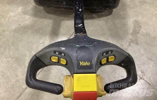 Yale MPB040E Pallet Truck