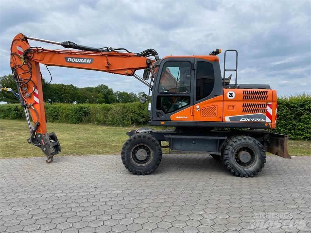 Doosan DX170W-5 Wheeled Excavators