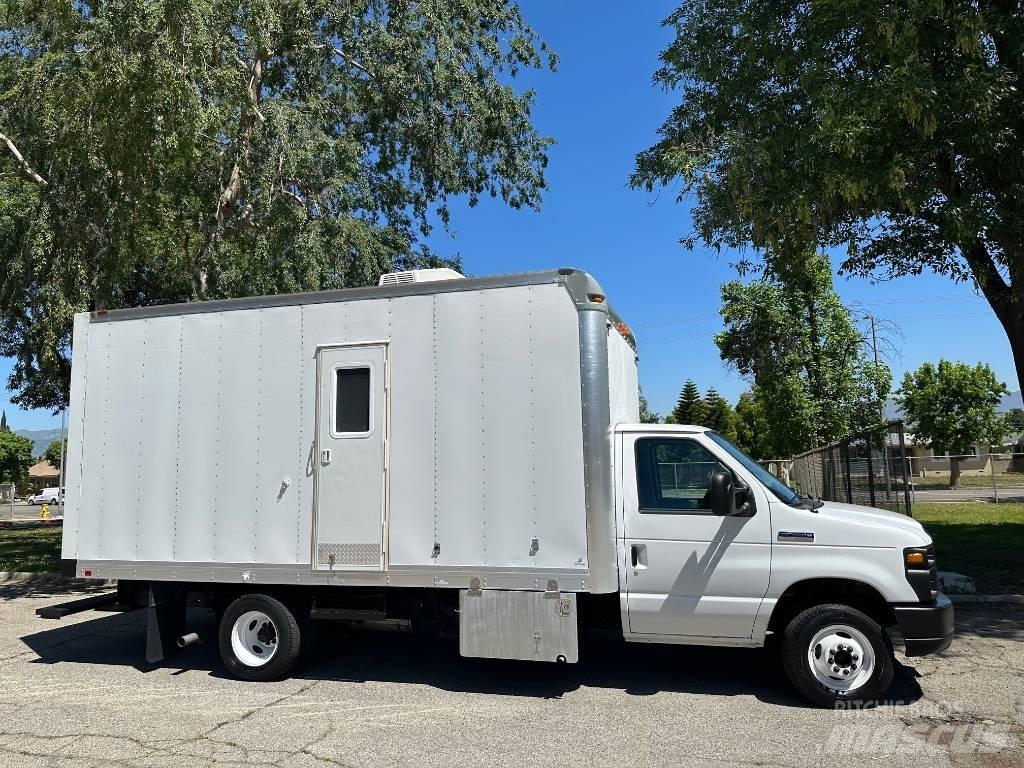 Ford E 450 SD Vacuum Trucks