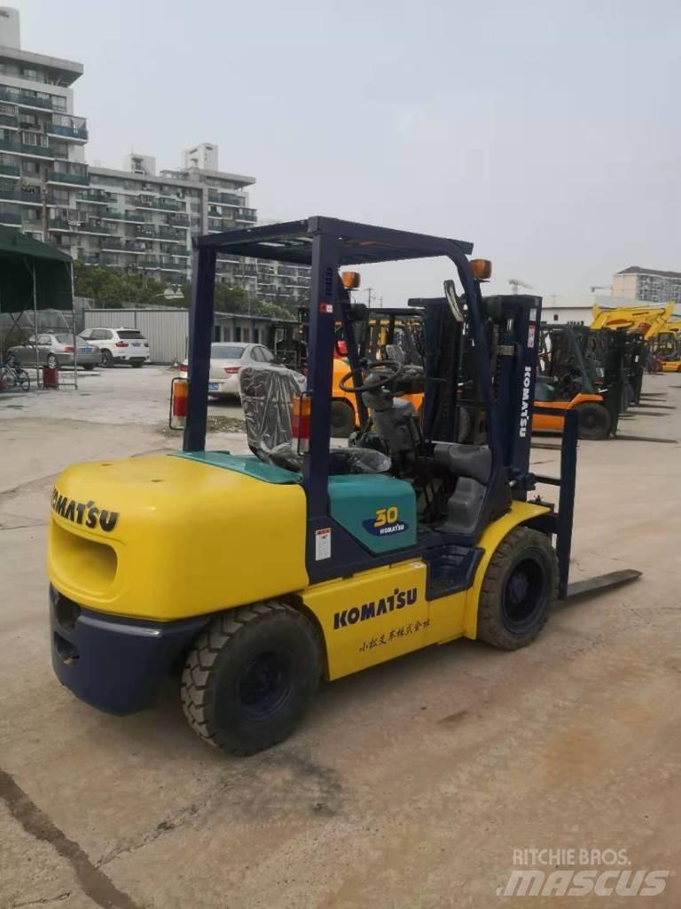 Komatsu FD 30 T-14 Diesel Forklifts