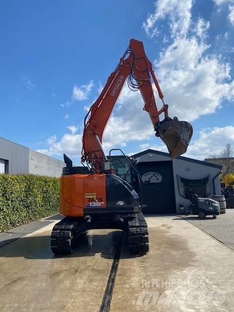 Hitachi 135US-6 Crawler Excavators