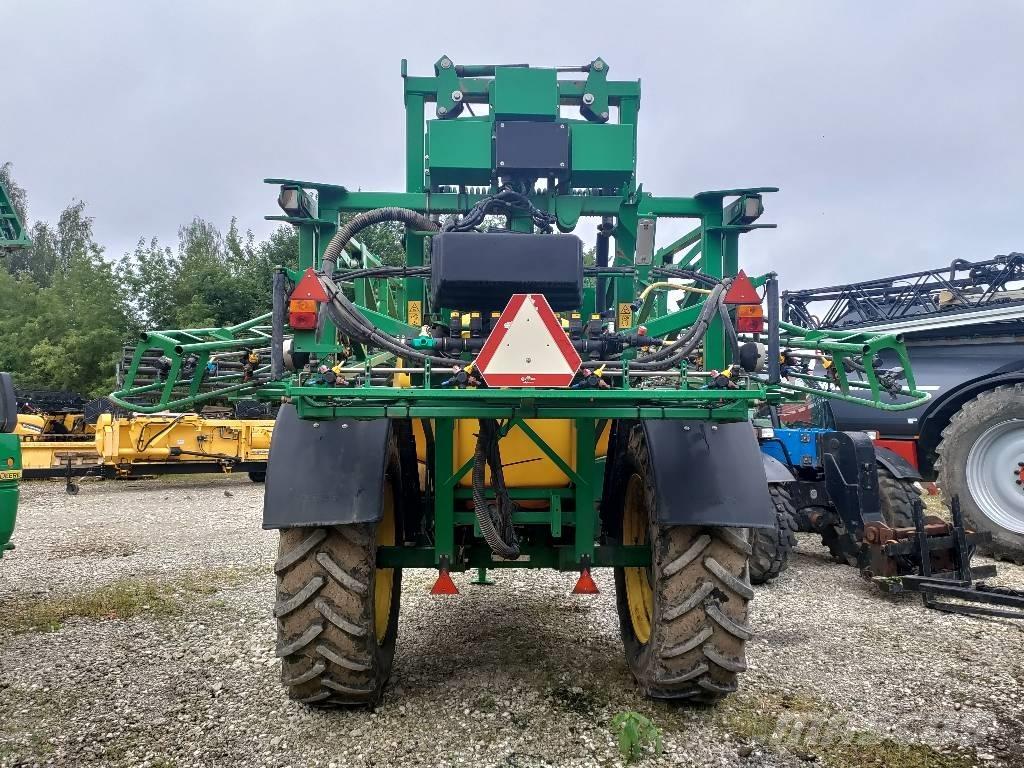 John Deere 740 i Trailed sprayers