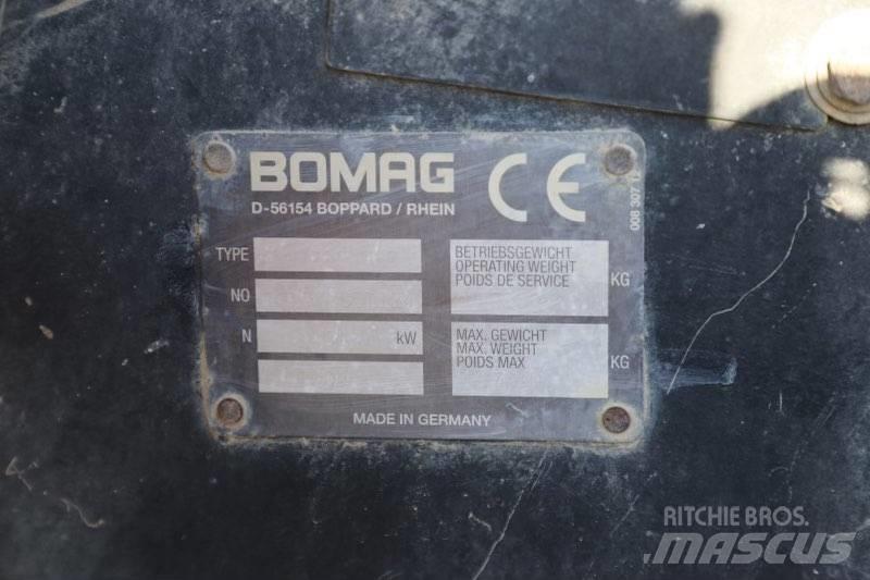 Bomag BW 225 D-3 Twin drum rollers