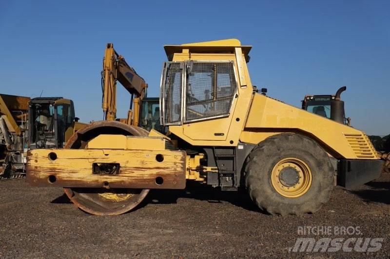 Bomag BW 225 D-3 Twin drum rollers