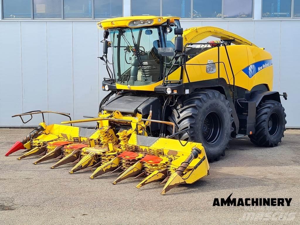 New Holland FR9050 Forage Harvester