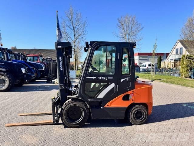 Doosan D35c Pro-7 Diesel Forklifts
