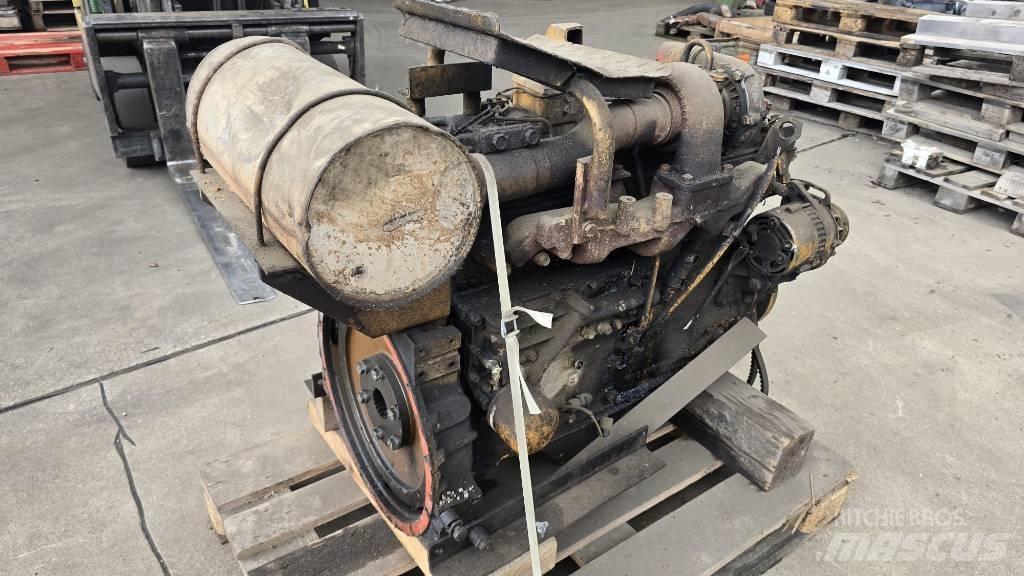 Komatsu S6D95L-1 Engines