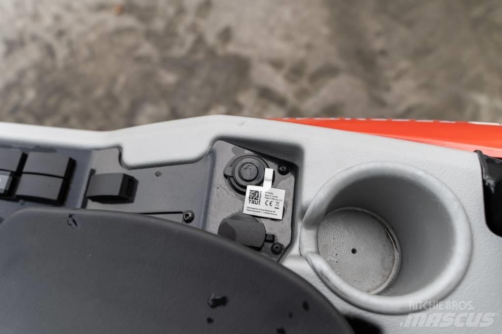 Manitou MLA 3-25H Mini Loader