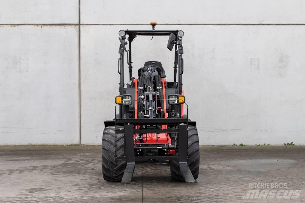 Manitou MLA 3-25H Mini Loader