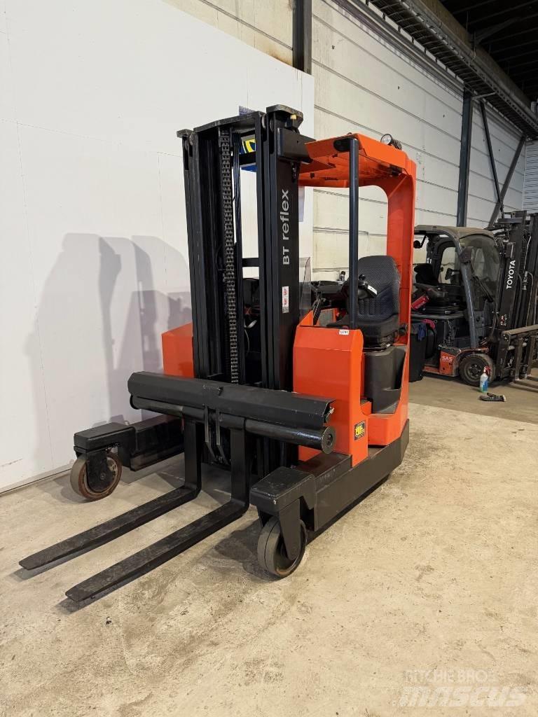 Toyota truck FRE 270 Reach trucks