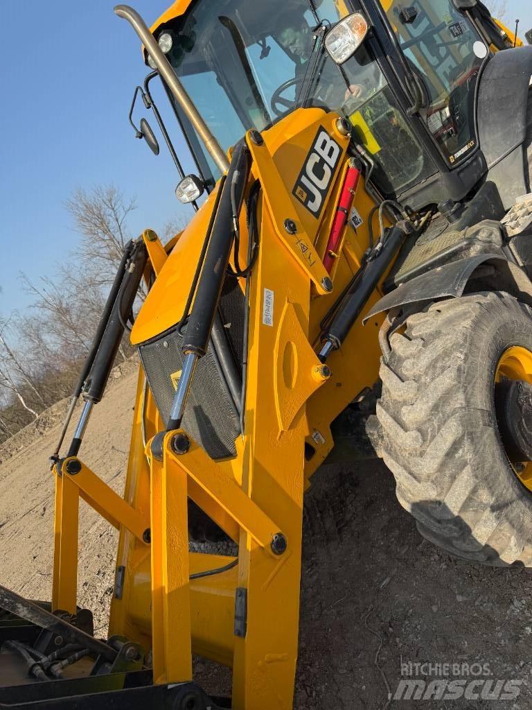 JCB 3 CX 14 Backhoe Loaders