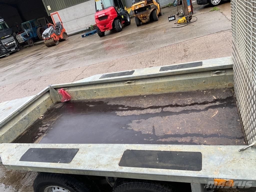 Ifor Williams GX 84 Lowboy trailer