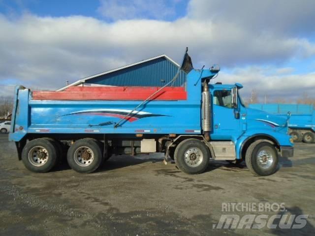 International 9200 i Dump Trucks