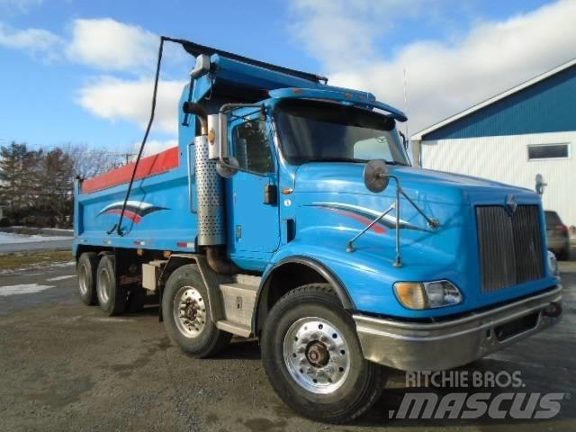 International 9200 i Dump Trucks